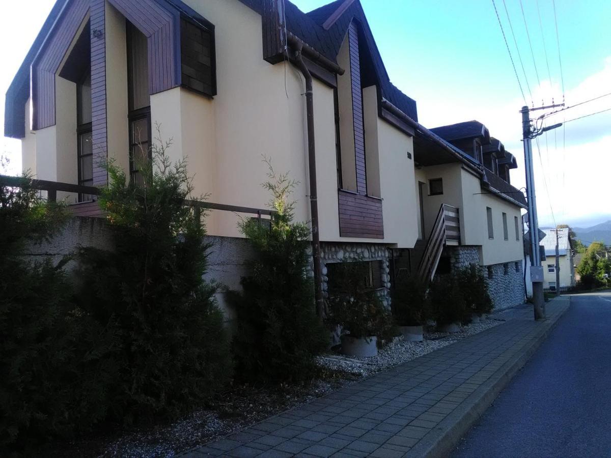 Pod Palmou Gerlachov Svätý Jur Exterior photo